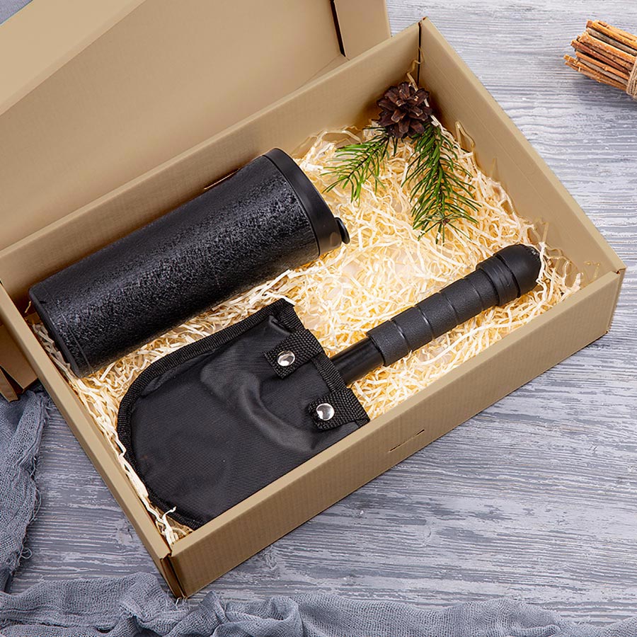 Набор подарочный HIDDENTOWN: лопата, термокружка, коробка, стружка, черный