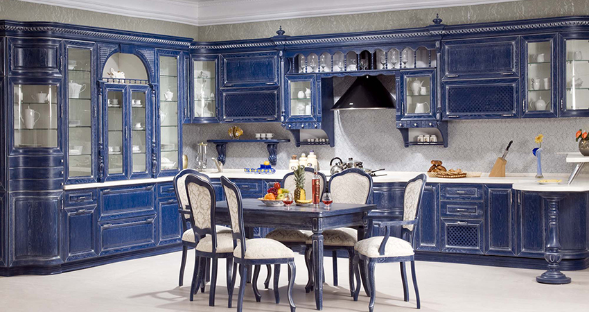Голубая кухня комнаты