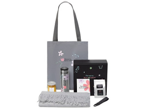Подарочный набор «Re:f. Walk» с палантином, шопером и термосом