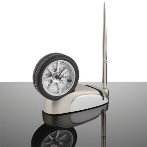 Часы-колесо с ручкой и  подставкой для визиток