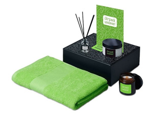 Подарочный набор «Re:y. Care» с полотенцем, солью для ванны и диффузором Подарочный набор «Re:y. Care» с полотенцем, солью для ванны и диффузором