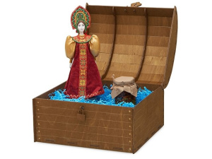 Подарочный набор: кукла фарфоровая, мёд с миксом из орехов